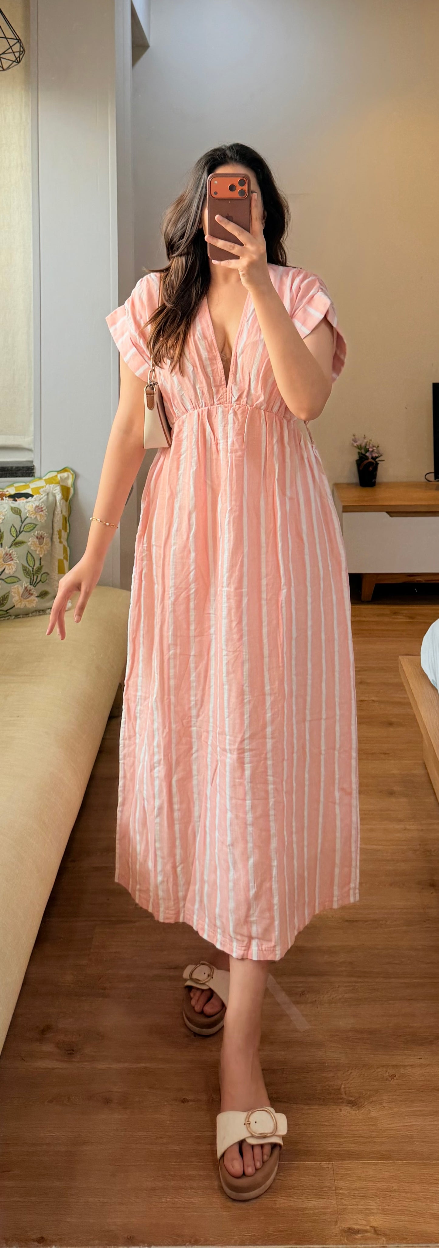 Dress with side cuts