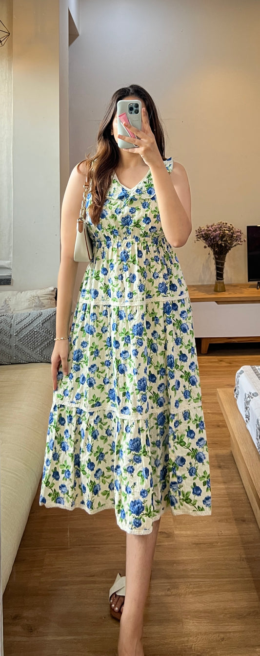 Backless dress